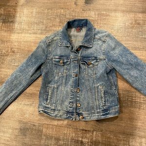 ✨2/$30✨EUC H&M Denim Jacket